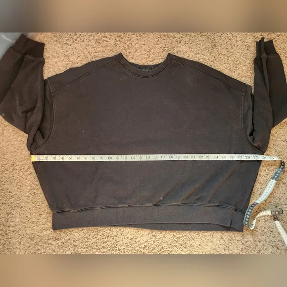 Nuuds Black Crewneck Sweatshirt Women's Size Large - Picture 10 of 10